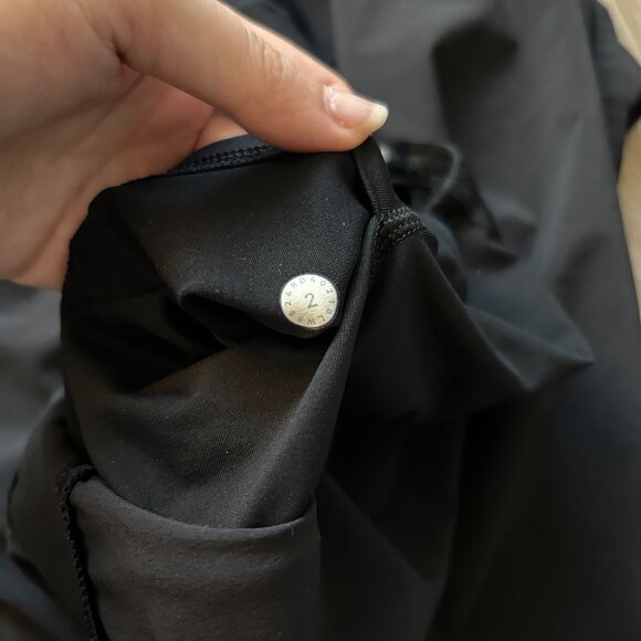 Lululemon Play Off The Pleats Skirt Tennis Pickleball Golf in Black Size 2 - Picture 7 of 9
